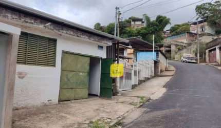 Casa de 3 quartos, e garagem para 2 carros, com documentação Ok. - No Jardim Natal.