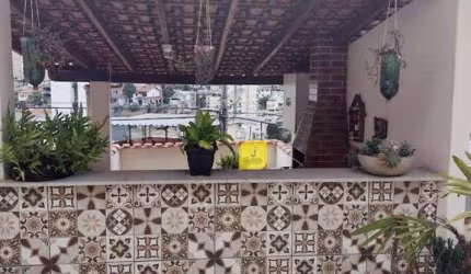 Casa com 3 dormitórios à venda, 250 m² por R$ 520.000,00 - Centenário - Juiz de Fora/MG