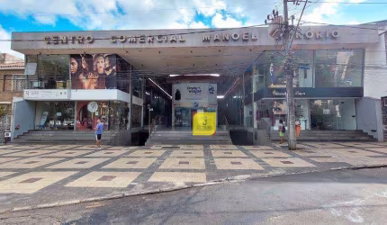 Loja com garagem no Centro Comercial do Manoel Honório