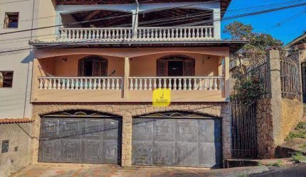 Casa com 3 quartos (suíte), terraço, quintal e 4 vagas no Eldorado