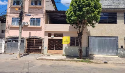Casa com 3 dormitórios à venda, 300 m² por R$ 350.000 - Mariano Procópio - Juiz de Fora/MG.
