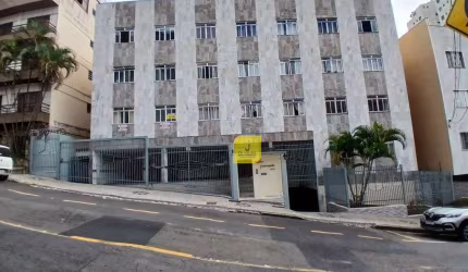 Apartamento com 2 dormitórios para alugar, 70 m² por R$ 1.605,00/mês - São Mateus - Juiz de Fora/MG