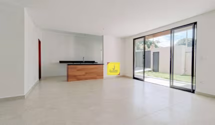 Casa com 3 dormitórios à venda, 116 m² por R$ 685.000,00 - Marilândia - Juiz de Fora/MG