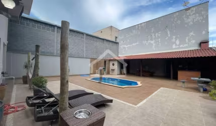 Casa à venda, 4 quartos, 3 suítes, 3 vagas, Parque Caravelas - Santana do Paraíso /MG