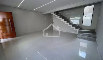 Casa Geminada à venda, 3 quartos, 1 suíte, 2 vagas, Tiradentes - Ipatinga/MG