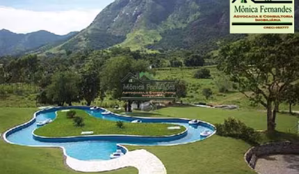 Terreno em condomínio fechado à venda na Estrada Marquês de Valença, Ubatiba, Maricá, 611 m2 por R$ 120.000
