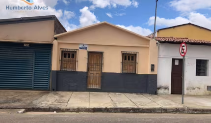 Casa com 2 dormitórios à venda por R$ 220.000,00 - Brasil - Vitória da Conquista/BA