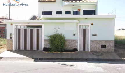 Casa com 3 dormitórios à venda, 150 m² por R$ 480.000,00 - Felícia - Vitória da Conquista/BA