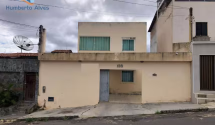 Casa com 3 dormitórios à venda, 113 m² por R$ 365.000,00 - Cruzeiro - Vitória da Conquista/BA