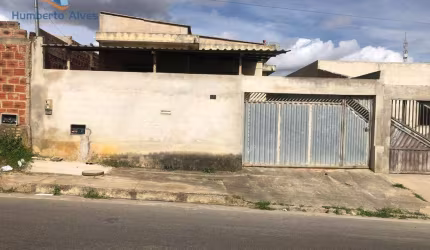 Casa com 2 dormitórios à venda, 180 m² por R$ 245.000 - Zabelê - Vitória da Conquista/BA
