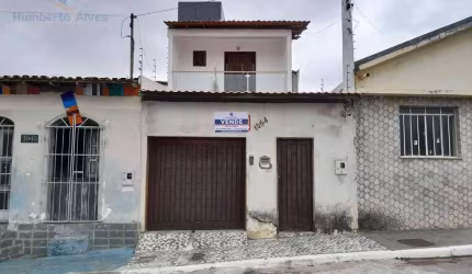 Casa com 3 dormitórios à venda, 154 m² por R$ 320.000 - Guarani - Vitória da Conquista/BA