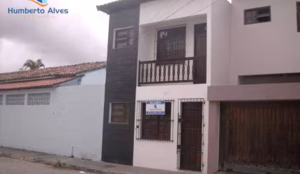 Casa com 2 dormitórios para alugar por R$ 1.553,00/mês - Recreio - Vitória da Conquista/BA