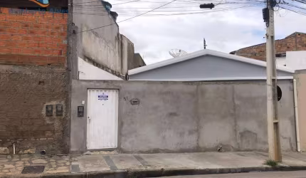 Casa com 2 dormitórios para alugar, 113 m² por R$ 1.496,00/mês - Alto Maron - Vitória da Conquista/BA