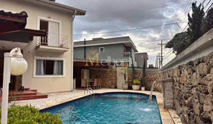 Casa com 3 quartos à venda na Rua dos Urzes, 20, Vila Petrópolis, Atibaia, 260 m2 por R$ 1.500.000