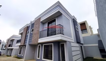 Casa com 3 quartos à venda na Rua Flávio Mariano Ribas, 71, Uberaba, Curitiba por R$ 651.000