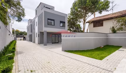 Sobrado à venda em Curitiba-PR, Jardim das Américas: 3 quartos, 1 suíte, 2 salas, 2 banheiros, 3 vagas, 118m².