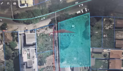 Terreno de esquina ZR3 no bairro Tingui à venda