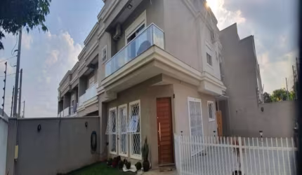 Oportunidade única: Sobrado de luxo com 3 quartos e 5 vagas na cidade de Curitiba-PR, Jardim das Américas