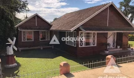 Casa à venda 3 Quartos, 1 Vaga, 2400M², Centro, Carambeí - PR