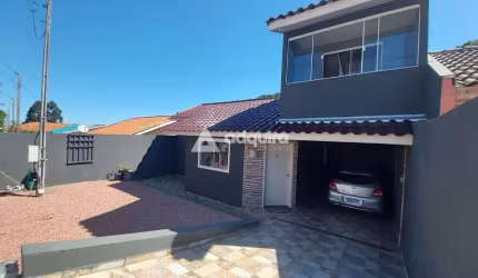 Casa à venda, 3 quartos (1 suíte c/ sacada), terreno 300m² e área construída aproximadamente 150m²,