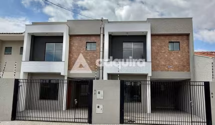 Sobrado à venda com 3 quartos, no bairro Nova Rússia, Ponta Grossa, PR