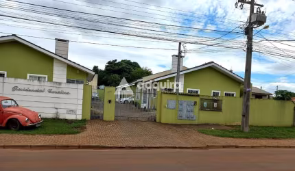Casa à venda em condomínio próxima à AABB, Uvaranas, Ponta Grossa, PR