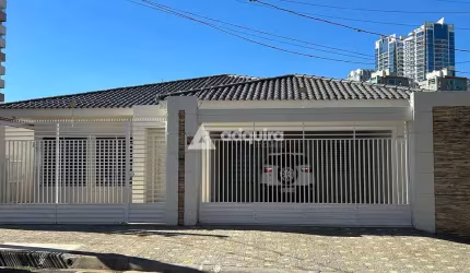 Casa à venda com 3 suítes, no bairro Estrela, Ponta Grossa, PR