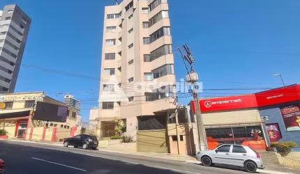 Apartamento à venda, contendo 3 quartos (sendo 1 suite), no Centro de Ponta Grossa, PR