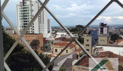Comercial à venda 3 Quartos, 3 Vagas, 350M², Centro, Ponta Grossa - PR