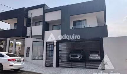Sobrado 3 Quartos, 1 Suite, 2 Vagas, 180M², Uvaranas, Ponta Grossa - PR