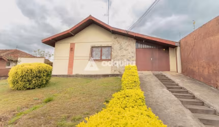 Casa com 3 quartos (1 suíte) 218 m² de área construída e 660 m² de terreno à venda em Uvaranas, Pon
