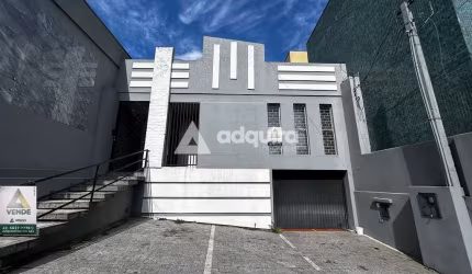 Casa Comercial à venda e locação - Rua Visconde de Nacar, 07 salas, 03 banheiros e 04 vagas de esta