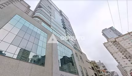 Apartamento de Luxo com Vista para o Mar - Andar Alto em Itapema