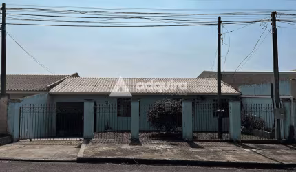 Casa à venda no Conjunto Habitacional Rio Pitangui, com 96m² de área útil e 275m² de área total - N