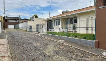 Casa à venda próximo ao Marista, Jardim Carvalho, Ponta Grossa, PR