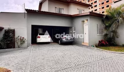 Sobrado em Condomínio à venda - 03 quartos (01 suíte), 03 banheiros, 02 vagas de garagem e 171,66m²