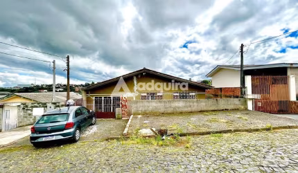 Casa Térrea  à venda. Próxima a BR-376, com 490m² de terreno e 123,21m² de área útil. Chapada, Pont