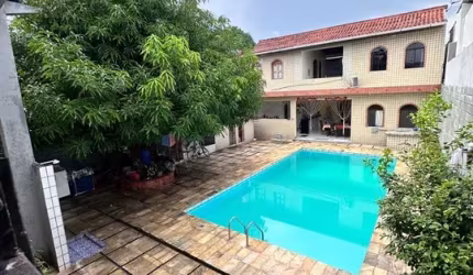 Excelente Casa à Venda no Bairro Dom Pedro