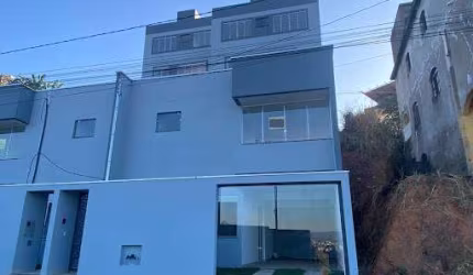 Casa em Nova Tijuca  -  Coronel Fabriciano