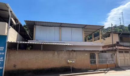 Casa térrea a venda no Floresta