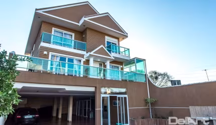 Casa Residêncial em estilo Neoclássico  - Bairro Rebouças - 432,00m2 - R$ 1.800.000,00