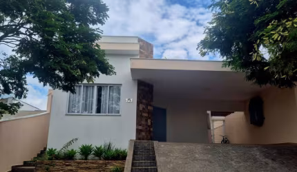 CASA TERREA EM CONDOMINIO