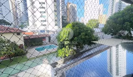 Apartamento à venda  com três (03) quartos,  uma (01) vaga em Boa Viagem, Recife-PE.