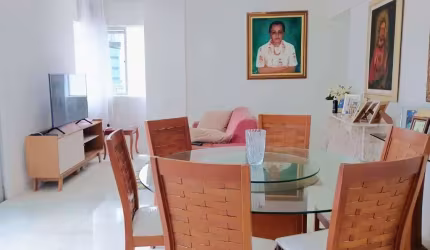 Apartamento com 3 quartos a 300 metros da praia de boa viagem.