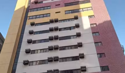 Ed. Boa Viagem Flat - Poucos metros da praia