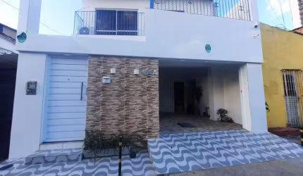 Casa à venda com 02 quartos, R$ 850.000 na Madalena - Recife/PE.