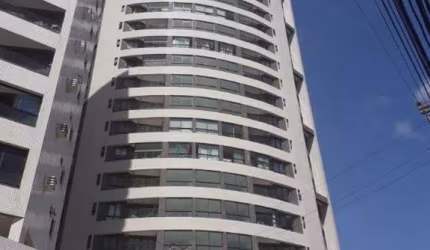 Ed Plaza Royale