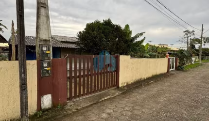 Duas Casas de Alvenaria, Localizadas no Bairro Campo Duna, em Garopaba!