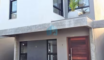 Belas Casas em Condomínio Exclusivo de Alto Padrão, o Residencial Villaggio Felicitá, Loteamento Longarone, em Garopaba!