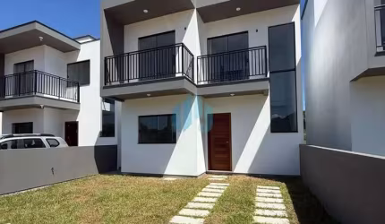 Belas Casas Novas Localizadas no Bairro Areias de Macacu, Próximas às Dunas do Siriú, em Garopaba!